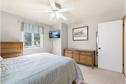 3421 S 80th St, Milwaukee, WI 53219 - Photo 12