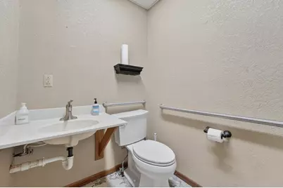 533 S Main St #533A, West Bend, WI 53095 - Photo 6