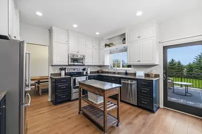 435  Aspen St, Belgium, WI 53004 - Photo 6