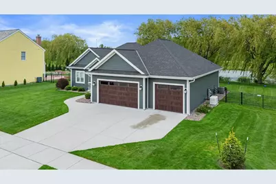 3013  Crosswinds Dr, Racine, WI 53403 - Photo 44