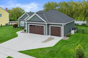 3013 Crosswinds Dr, Racine, WI 53403 - Photo 44