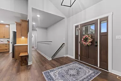 3013  Crosswinds Dr, Racine, WI 53403 - Photo 4