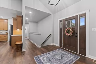 3013 Crosswinds Dr, Racine, WI 53403 - Photo 4