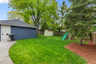 9009 W Cold Spring Rd, Greenfield, WI 53228 - Photo 38