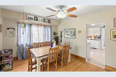 9009 W Cold Spring Rd, Greenfield, WI 53228 - Photo 12