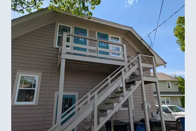 431  West Blvd #Upper, Racine, WI 53405 - Photo 2