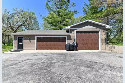 4935  Buena Park Rd, Racine, WI 53185 - Photo 4