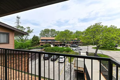 8525 W Waterford Ave #7, Greenfield, WI 53228 - Photo 26