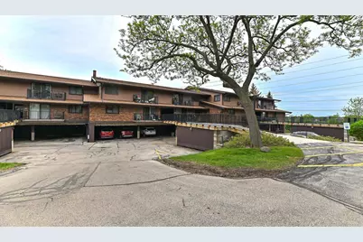 8525 W Waterford Ave #7, Greenfield, WI 53228 - Photo 32