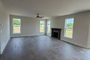 490 Talbots Woods Dr, Dousman, WI 53118 - Photo 8