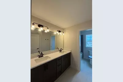 490  Talbots Woods Dr, Dousman, WI 53118 - Photo 12