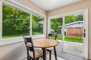 5620 Euston St, Greendale, WI 53129 - Photo 14