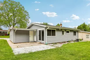 5620 Euston St, Greendale, WI 53129 - Photo 36