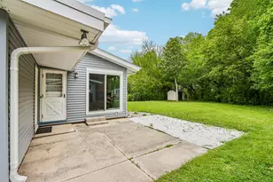 5620 Euston St, Greendale, WI 53129 - Photo 38