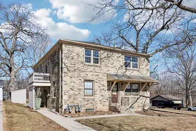 4703 W Jackson Park Dr, Milwaukee, WI 53219 - Photo 8