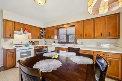 4703 W Jackson Park Dr, Milwaukee, WI 53219 - Photo 18