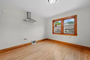 3246 N 49th St, Milwaukee, WI 53216 - Photo 14