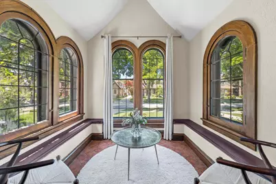 2648  Lefeber Ave, Wauwatosa, WI 53213 - Photo 6