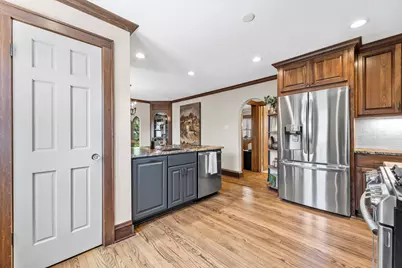 2648  Lefeber Ave, Wauwatosa, WI 53213 - Photo 12