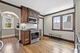 2648 Lefeber Ave, Wauwatosa, WI 53213 - Photo 14