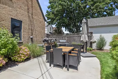 2648  Lefeber Ave, Wauwatosa, WI 53213 - Photo 48