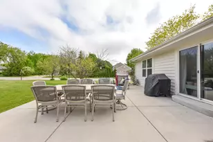 W163N10464 Ridgeview Ln, Germantown, WI 53022 - Photo 22