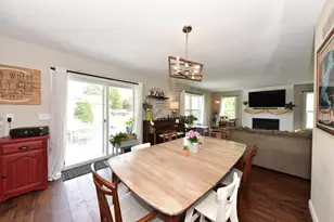 W163N10464 Ridgeview Ln, Germantown, WI 53022 - Photo 8