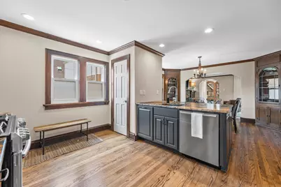2648  Lefeber Ave, Wauwatosa, WI 53213 - Photo 10