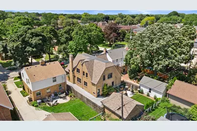 2648  Lefeber Ave, Wauwatosa, WI 53213 - Photo 40
