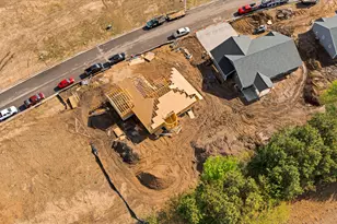 1368 Academy Dr, Holmen, WI 54636 - Photo 10
