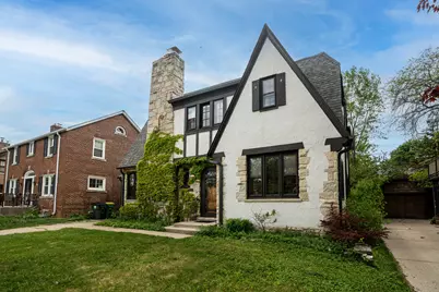 4441 N Maryland Ave, Shorewood, WI 53211 - Photo 2