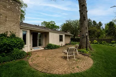 1613  September Dr, Racine, WI 53402 - Photo 2