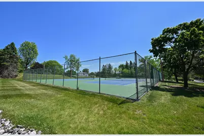 4665  Hastings Dr, Brookfield, WI 53045 - Photo 52