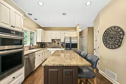 4665  Hastings Dr, Brookfield, WI 53045 - Photo 16