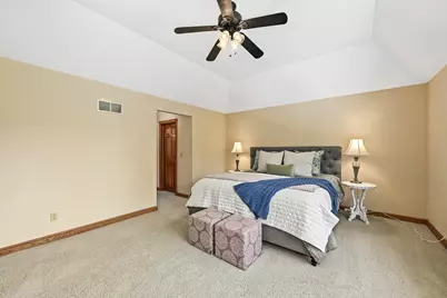 4665  Hastings Dr, Brookfield, WI 53045 - Photo 20