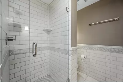 2556 N 96th St, Wauwatosa, WI 53226 - Photo 32