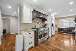 2556 N 96th St, Wauwatosa, WI 53226 - Photo 4