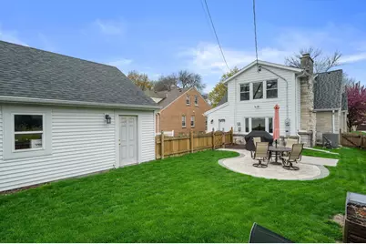 2556 N 96th St, Wauwatosa, WI 53226 - Photo 46