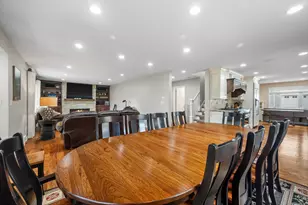 2556 N 96th St, Wauwatosa, WI 53226 - Photo 14