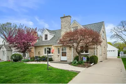 2556 N 96th St, Wauwatosa, WI 53226 - Photo 42