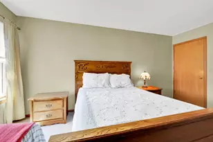 2121 E Broadway, Waukesha, WI 53186 - Photo 20