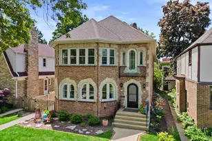 609 E Lake View Ave, Whitefish Bay, WI 53217 - Photo 34