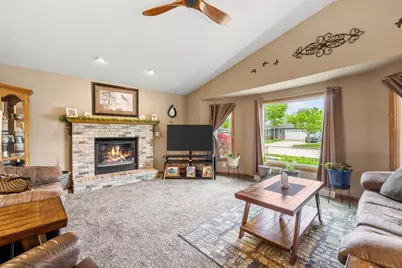 2336 N 26th St, Sheboygan, WI 53083 - Photo 2