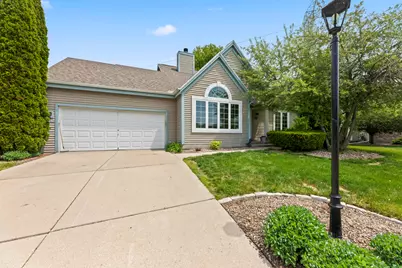 1803  Wexford Ln, Waukesha, WI 53186 - Photo 2