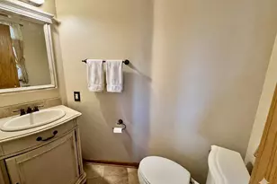 3770 S 93rd St, Milwaukee, WI 53228 - Photo 14