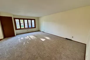 3770 S 93rd St, Milwaukee, WI 53228 - Photo 4