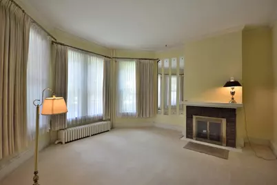 537  Dunbar Ave, Waukesha, WI 53186 - Photo 6