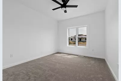 943  Bridger Dr, Holmen, WI 54636 - Photo 12