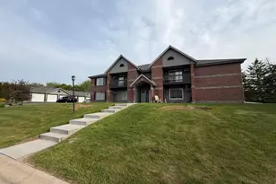 S75W16775 Jacob Ct, Muskego, WI 53150 - Photo 2