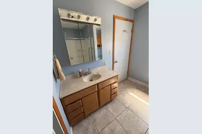 1024  Illinois St, Racine, WI 53405 - Photo 10